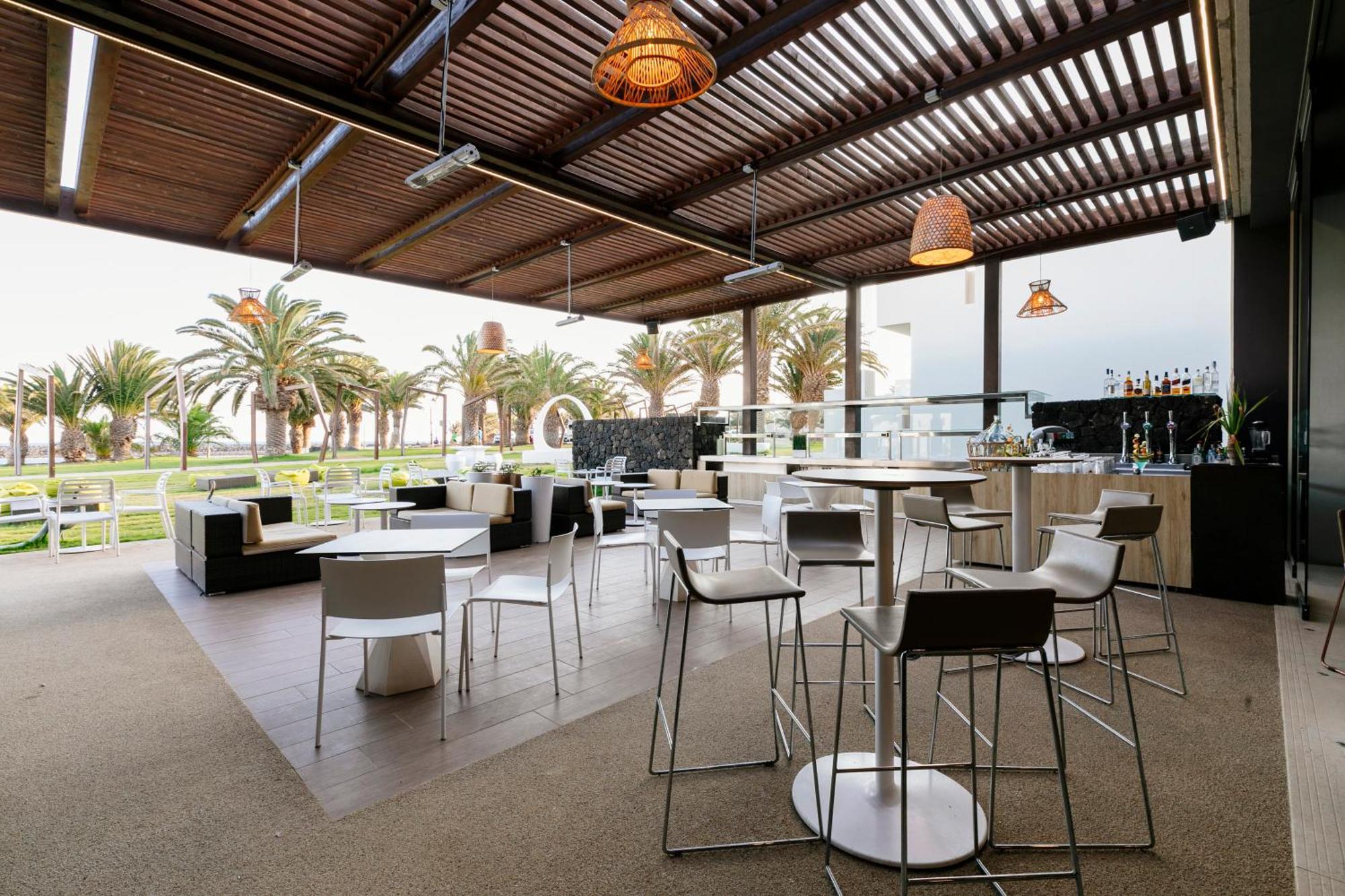 Hd Beach Resort Costa Teguise Esterno foto