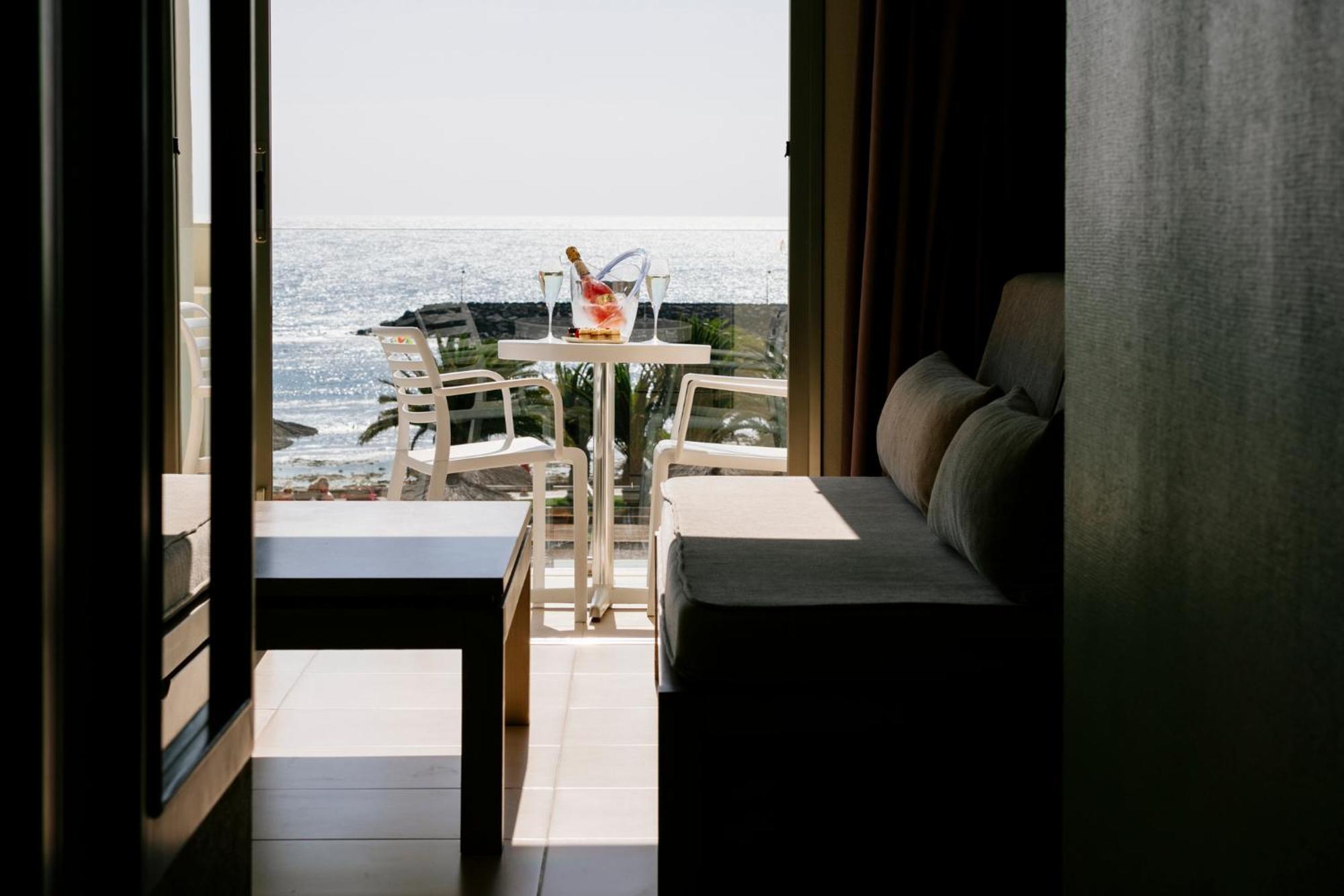 Hd Beach Resort Costa Teguise Esterno foto
